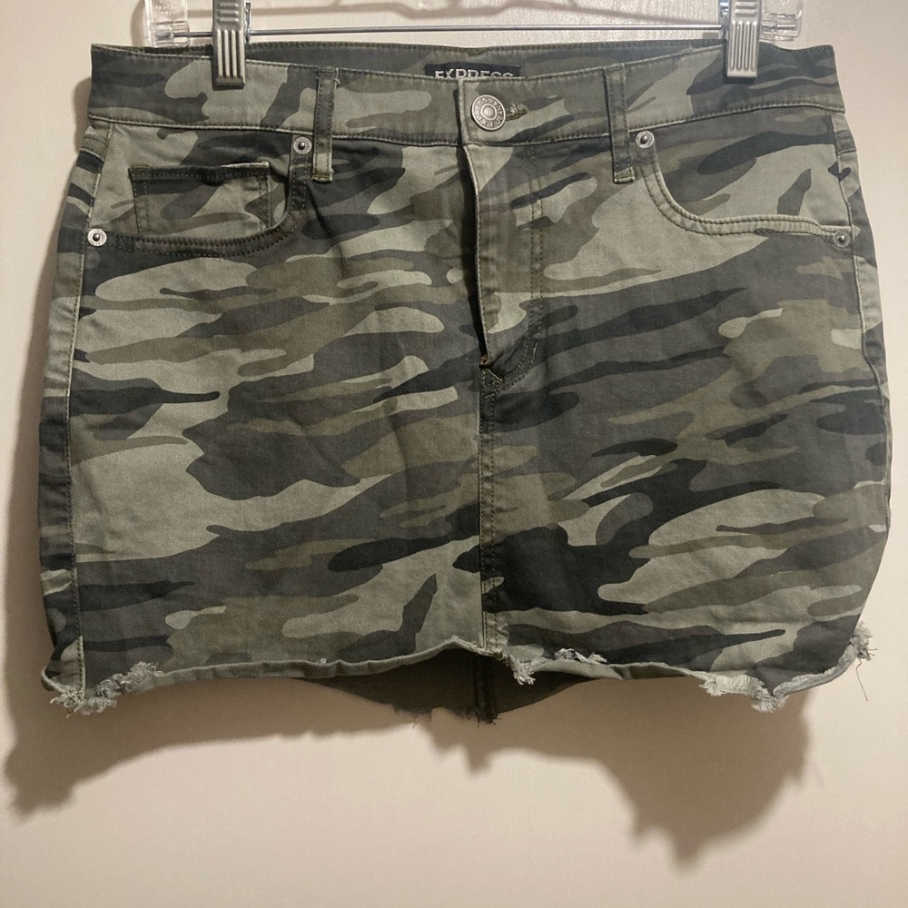 Express skirt size 8
